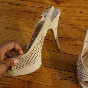 Enzo Angiolini peach net heels